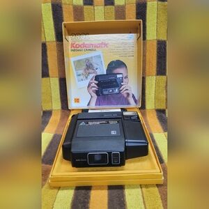 980L Kodamatic Camera in Box